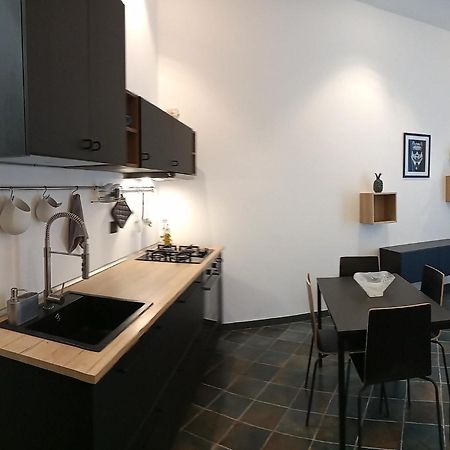 Locazione Breve In Pieno Centro "Blue House" Apartment Palermo Exterior photo