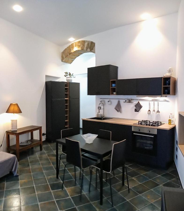 Locazione Breve In Pieno Centro "Blue House" Apartment Palermo Exterior photo