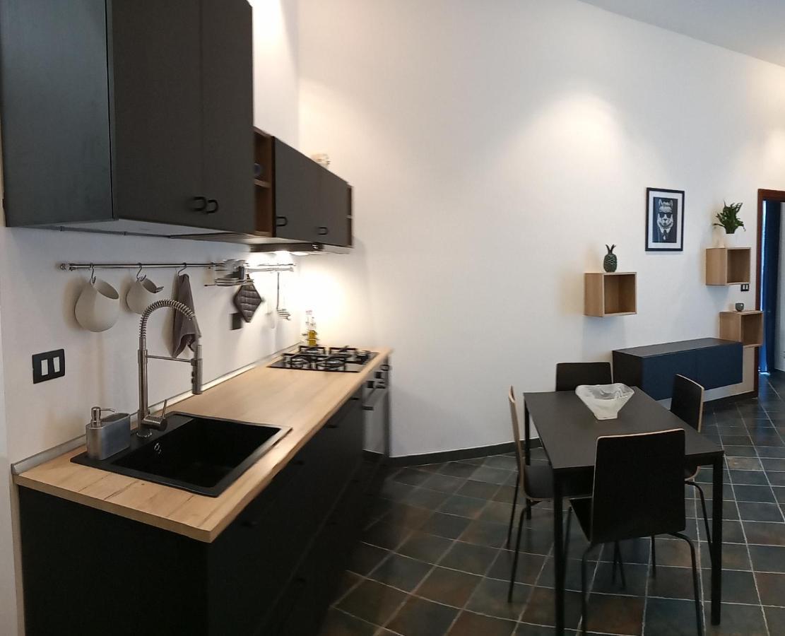Locazione Breve In Pieno Centro "Blue House" Apartment Palermo Exterior photo